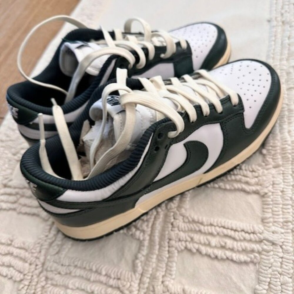 Nike Dunk Low Vintage Green (Women's) 8.5